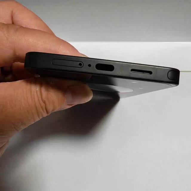 Lộ ảnh dummy Galaxy S26 Ultra: Samsung đồng bộ thiết kế to&agrave;n bộ d&ograve;ng S26 sắp ra mắt- Ảnh 4.