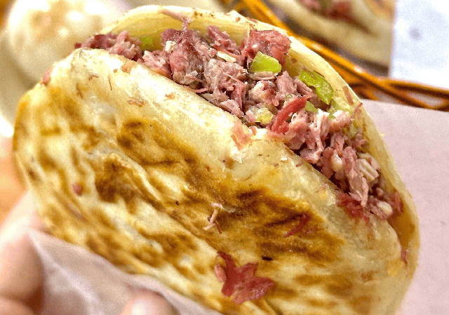 Chán Bắc Kinh thì ghé Bảo Định: Càn quét 6 món ngon "thần thánh" nức tiếng Hà Bắc, món đầu tiên nghe tên đã muốn thử ngay!- Ảnh 1. Chán Bắc Kinh thì ghé Bảo Định: Càn quét 6 món ngon "thần thánh" nức tiếng Hà Bắc, món đầu tiên nghe tên đã muốn thử ngay!- Ảnh 1.