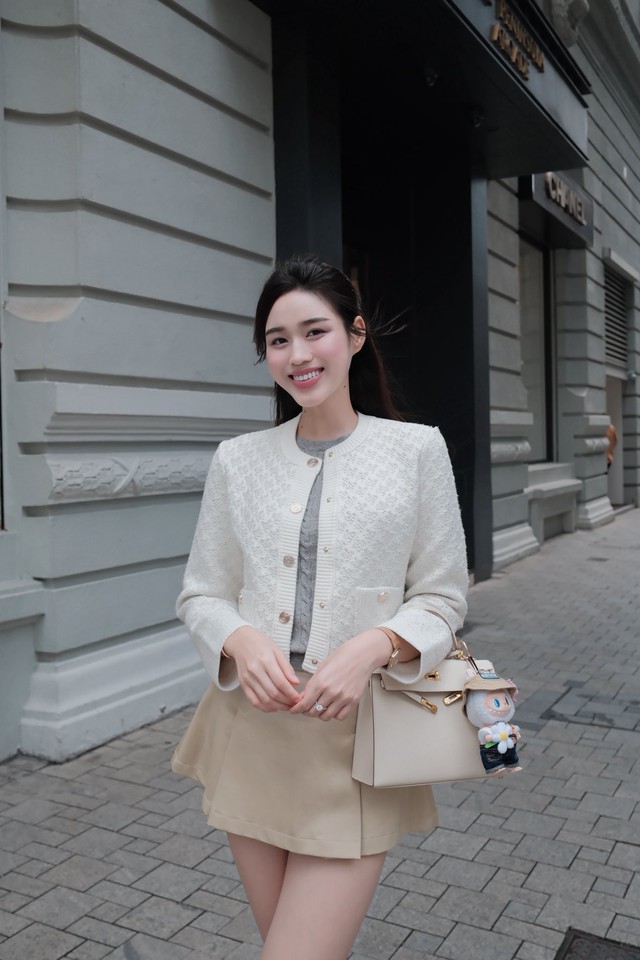 Mặc v&aacute;y ngắn cũn nhưng lần n&agrave;y Đỗ H&agrave; lại được khen!- Ảnh 5.