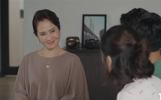 Vừa sinh con xong, mẹ chồng dúi cho tôi cuốn sổ đỏ khiến cả nhà ngơ ngác- Ảnh 1.