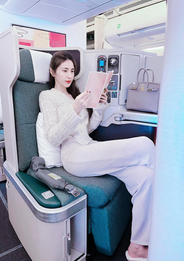 Thuỷ Tiên biến mất bí ẩn - Ảnh 2.