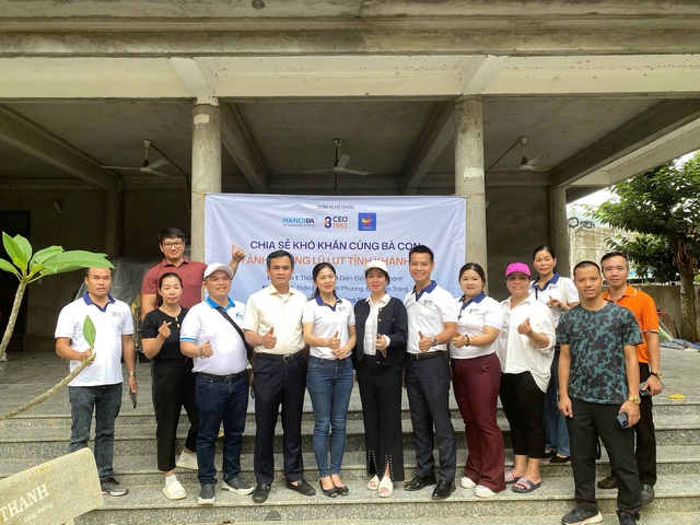 CLB CEO 1983 – Hành trình lan tỏa yêu thương đến đồng bào lũ lụt Khánh Hòa- Ảnh 1. CLB CEO 1983 – Hành trình lan tỏa yêu thương đến đồng bào lũ lụt Khánh Hòa- Ảnh 1.