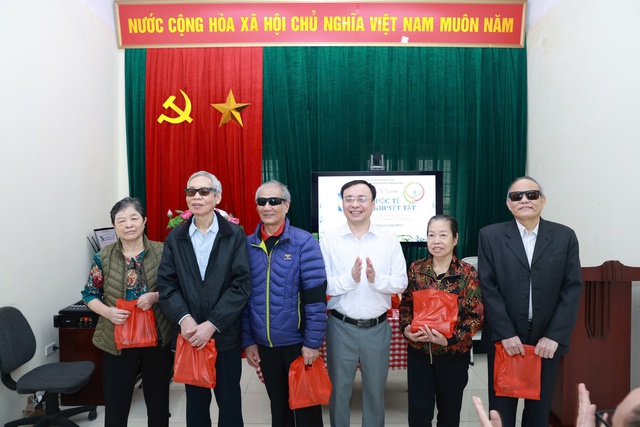 Chi hội người mù liên phường Thanh Xuân kỷ niệm 33 năm Ngày Quốc tế Người khuyết tật- Ảnh 3. Chi hội người mù liên phường Thanh Xuân kỷ niệm 33 năm Ngày Quốc tế Người khuyết tật- Ảnh 3.