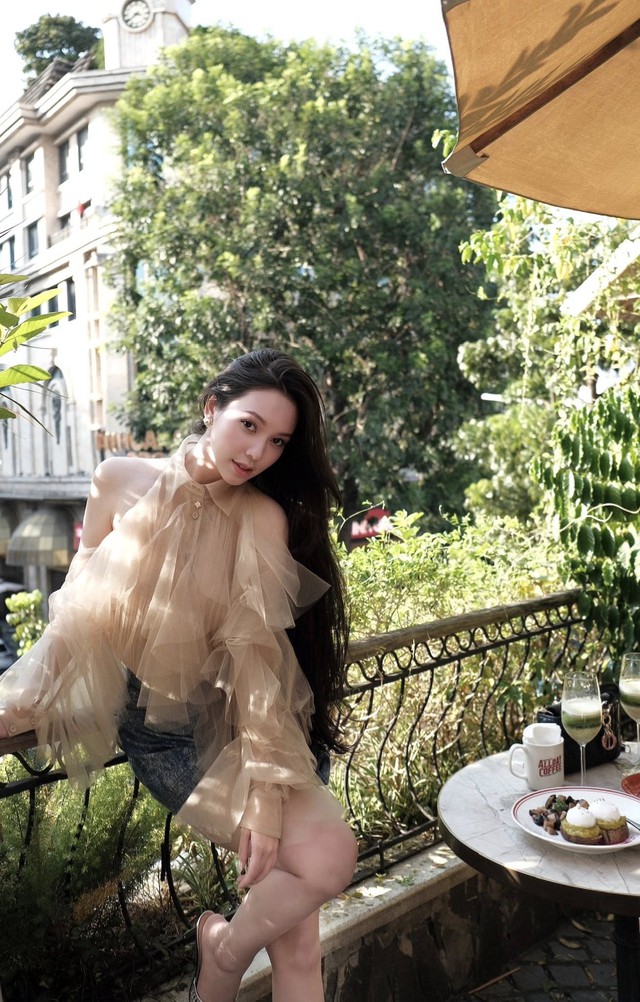 Cô gái công khai nắm tay, tình tứ với Huỳnh Anh đang viral là ai?- Ảnh 13.