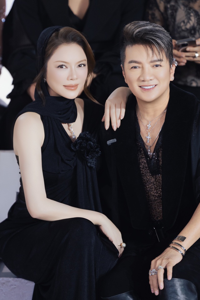 Lý Nhã Kỳ đeo kim cương tiền tỷ hội ngộ Đàm Vĩnh Hưng- Ảnh 2. Lý Nhã Kỳ đeo kim cương tiền tỷ hội ngộ Đàm Vĩnh Hưng- Ảnh 2.