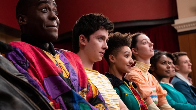 Xem Sex Education, bố tức tốc gọi t&ocirc;i về nh&agrave; chỉ để n&oacute;i một điều &ocirc;ng đ&atilde; giấu suốt 15 năm- Ảnh 1.