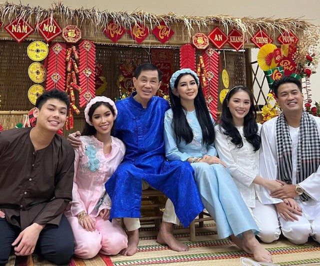 Lạ đời như tỷ ph&uacute; Việt Nam, giao hết quyền h&agrave;nh cho vợ, đ&aacute;m cưới con g&aacute;i tiết lộ "cơ cấu gia đ&igrave;nh" khiến người ta nể phục- Ảnh 5.