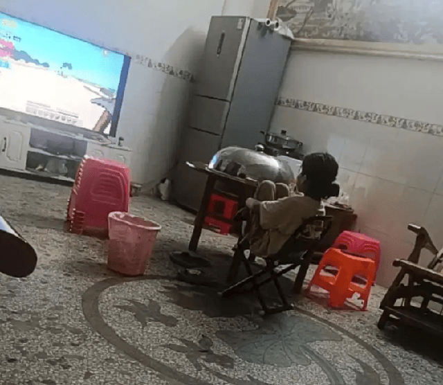 Điều đầu ti&ecirc;n m&agrave; trẻ l&agrave;m khi đi học về quyết định con bạn l&agrave; "học sinh giỏi" hay "học sinh k&eacute;m"!- Ảnh 1.