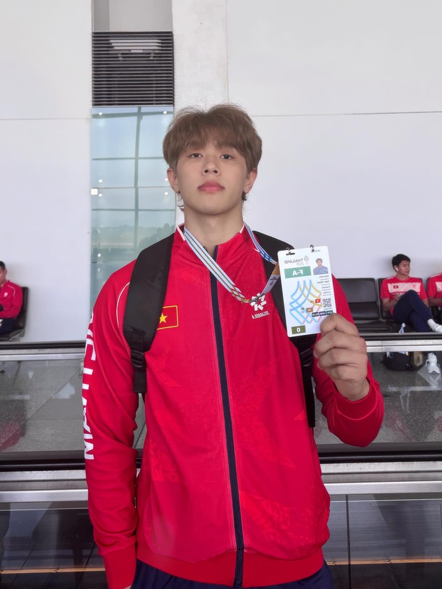 Trai đẹp tuyển v&otilde; Việt Nam dự SEA Games 33: Visual cực phẩm, body 6 m&uacute;i cuồn cuộn- Ảnh 1.