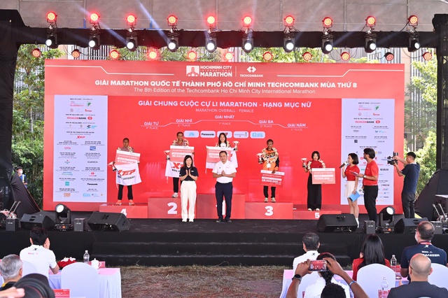Top 5 nữ Giải chung cuộc cự ly marathon.