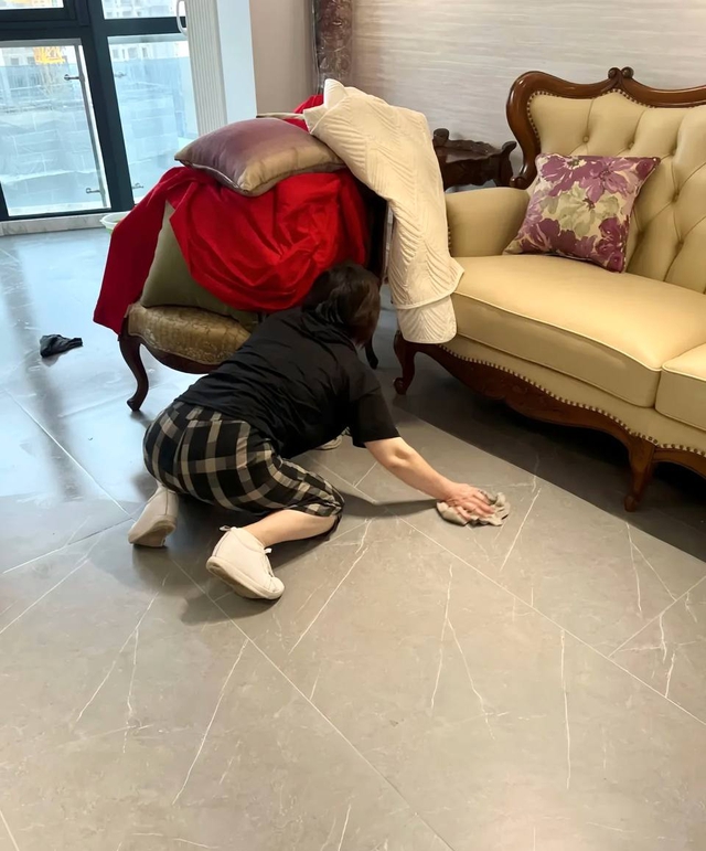 Giúp việc cho cụ ông 70 tuổi, lương 50 triệu/tháng nhưng hết sức vì nhu cầu quá cao của 3 cô con dâu- Ảnh 2.