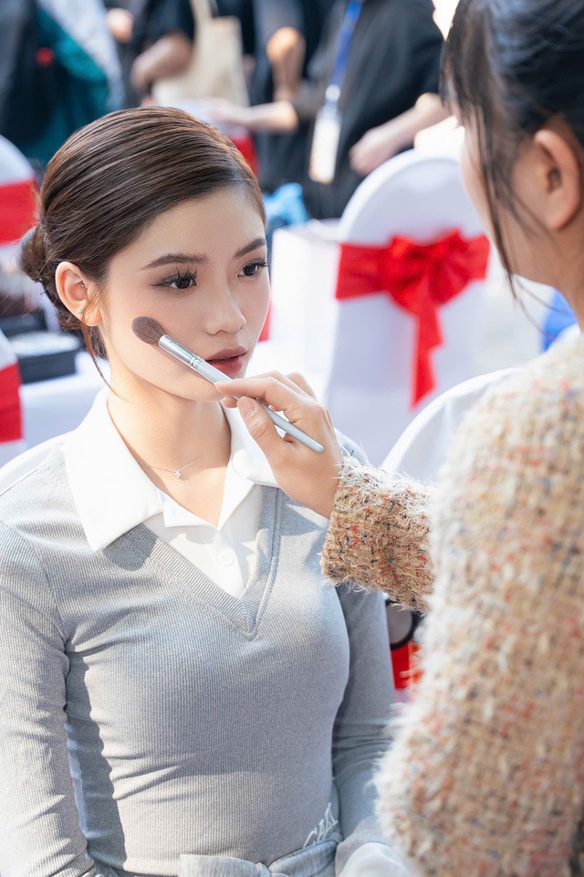 Như Ngọc Make up Academy ghi dấu ấn tại Festival Thu Hà Nội 2025- Ảnh 3.