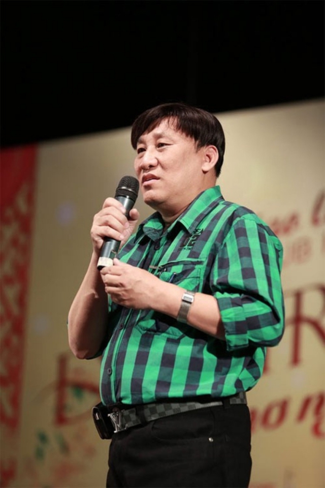 Người đàn ông 5 ngày không ăn 1 miếng cơm nào vì lo cho Đan Trường- Ảnh 2. Người đàn ông 5 ngày không ăn 1 miếng cơm nào vì lo cho Đan Trường- Ảnh 2.