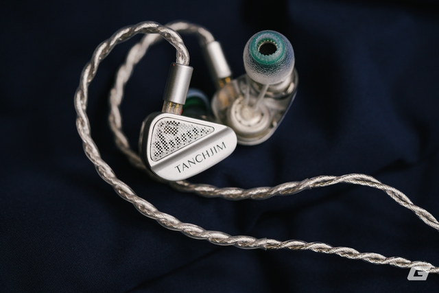 Đánh giá Tanchjim x Effect Audio Force: Cặp tai nghe kỳ lạ với 2 màng Dynamic và thiết kế "đeo chặt nhưng vẫn hở"- Ảnh 20. Đánh giá Tanchjim x Effect Audio Force: Cặp tai nghe kỳ lạ với 2 màng Dynamic và thiết kế "đeo chặt nhưng vẫn hở"- Ảnh 20.