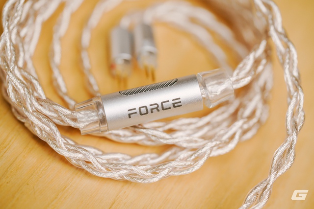 Đánh giá Tanchjim x Effect Audio Force: Cặp tai nghe kỳ lạ với 2 màng Dynamic và thiết kế "đeo chặt nhưng vẫn hở"- Ảnh 5. Đánh giá Tanchjim x Effect Audio Force: Cặp tai nghe kỳ lạ với 2 màng Dynamic và thiết kế "đeo chặt nhưng vẫn hở"- Ảnh 5.