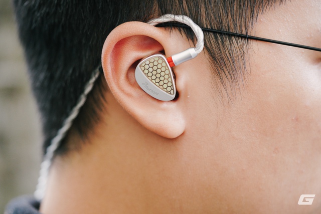 Trải nghiệm tai nghe Kiwi Ears Orchestra II: Cấu h&igrave;nh "khủng" với tận 20 m&agrave;ng loa, chất &acirc;m c&oacute; xứng tầm?- Ảnh 14.