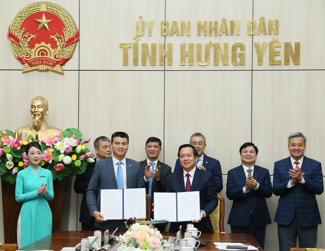 C&uacute; bắt tay chiến lược với doanh nghiệp hơn 31.100 tỷ, "đ&aacute;nh thức" di sản 400 năm tuổi của Việt Nam- Ảnh 1.