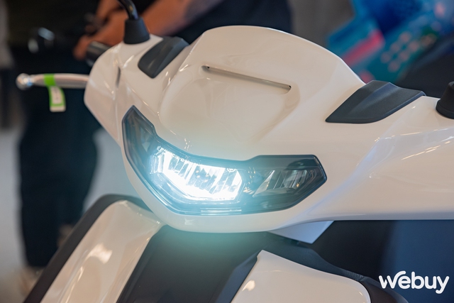 Piaggio Liberty 2025 chính thức ra mắt: Thiết kế cá tính, màn hình 5 inch có kết nối điện thoại, phanh ABS, giá từ 57,7 triệu đồng- Ảnh 4.