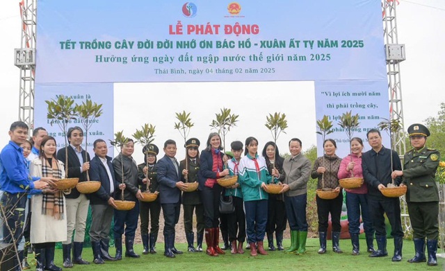 10.000 cây xanh được trồng tại Lễ phát động “Tết trồng cây đời đời nhớ ơn Bác Hồ”, xuân Ất Tỵ năm 2025- Ảnh 2.