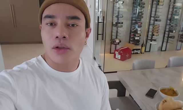 Nam diễn viên sang Mỹ nhắn Khả Như: "Toàn bộ tài sản ở Việt Nam chị sang tên cho em hết đi"- Ảnh 1. Nam diễn viên sang Mỹ nhắn Khả Như: "Toàn bộ tài sản ở Việt Nam chị sang tên cho em hết đi"- Ảnh 1.