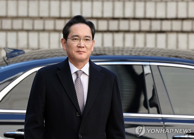 Chủ tịch Samsung Lee Jae-Yong thừa nhận công ty đang "đối mặt với vấn đề sống còn", sẵn sàng hy sinh lợi nhuận ngắn hạn để đầu tư cho tương lai- Ảnh 1. Chủ tịch Samsung Lee Jae-Yong thừa nhận công ty đang "đối mặt với vấn đề sống còn", sẵn sàng hy sinh lợi nhuận ngắn hạn để đầu tư cho tương lai- Ảnh 1.