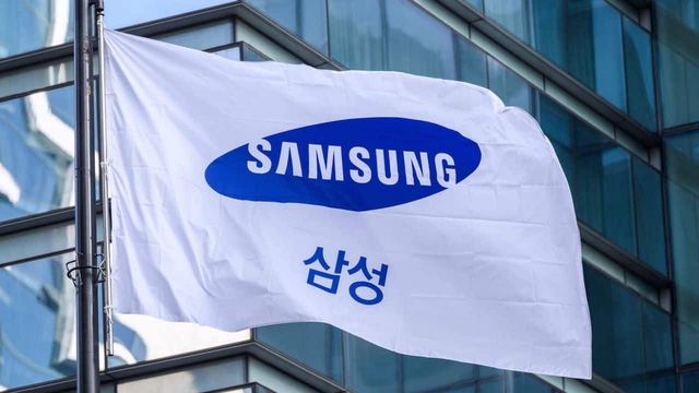 Chủ tịch Samsung Lee Jae-Yong thừa nhận công ty đang "đối mặt với vấn đề sống còn", sẵn sàng hy sinh lợi nhuận ngắn hạn để đầu tư cho tương lai- Ảnh 3. Chủ tịch Samsung Lee Jae-Yong thừa nhận công ty đang "đối mặt với vấn đề sống còn", sẵn sàng hy sinh lợi nhuận ngắn hạn để đầu tư cho tương lai- Ảnh 3.