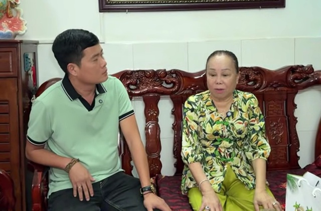 H&agrave;ng x&oacute;m n&oacute;i một nữ nghệ sĩ 76 tuổi: "B&agrave; ấy dữ lắm, đ&acirc;u d&aacute;m đụng"- Ảnh 2.