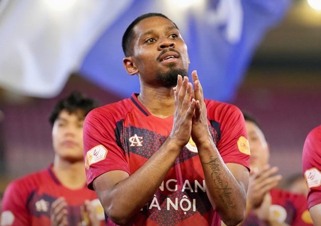 10 nội binh đắt giá nhất V.League: Nhân tố mới toanh xuất hiện trong top 3, giá trị vượt xa cả Quang Hải- Ảnh 1. 10 nội binh đắt giá nhất V.League: Nhân tố mới toanh xuất hiện trong top 3, giá trị vượt xa cả Quang Hải- Ảnh 1.