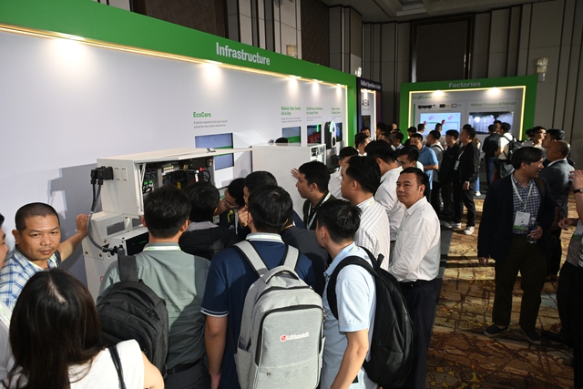 Schneider Electric giới thiệu loạt giải pháp số hóa và AI cho ngành công nghiệp- Ảnh 4. Schneider Electric giới thiệu loạt giải pháp số hóa và AI cho ngành công nghiệp- Ảnh 4.