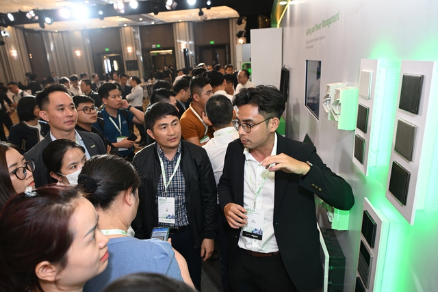 Schneider Electric giới thiệu loạt giải pháp số hóa và AI cho ngành công nghiệp- Ảnh 6. Schneider Electric giới thiệu loạt giải pháp số hóa và AI cho ngành công nghiệp- Ảnh 6.