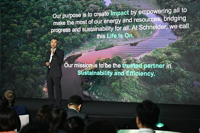 Schneider Electric giới thiệu loạt giải pháp số hóa và AI cho ngành công nghiệp- Ảnh 1. Schneider Electric giới thiệu loạt giải pháp số hóa và AI cho ngành công nghiệp- Ảnh 1.