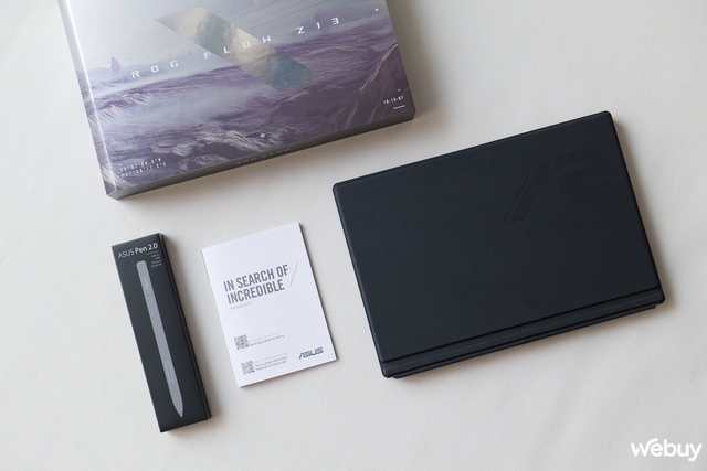Trải nghiệm ASUS ROG Flow Z13 (2025): Loại bỏ GPU rời để đổi lấy giá trị khác là bước đi liều lĩnh cho một chiếc tablet-laptop chơi game- Ảnh 2. Trải nghiệm ASUS ROG Flow Z13 (2025): Loại bỏ GPU rời để đổi lấy giá trị khác là bước đi liều lĩnh cho một chiếc tablet-laptop chơi game- Ảnh 2.