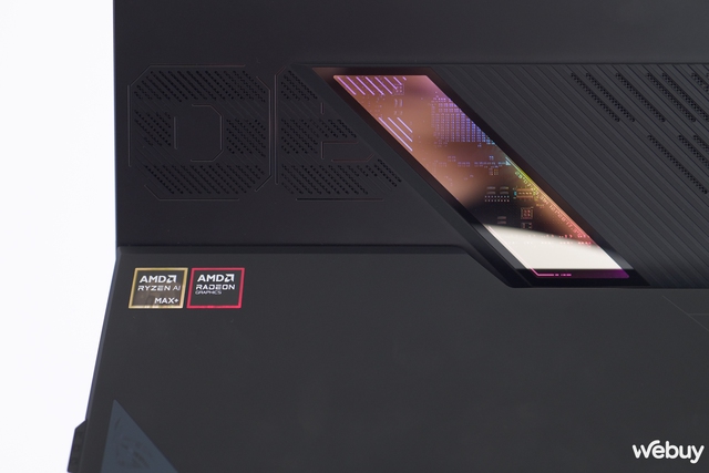 Trải nghiệm ASUS ROG Flow Z13 (2025): Loại bỏ GPU rời để đổi lấy giá trị khác là bước đi liều lĩnh cho một chiếc tablet-laptop chơi game- Ảnh 33. Trải nghiệm ASUS ROG Flow Z13 (2025): Loại bỏ GPU rời để đổi lấy giá trị khác là bước đi liều lĩnh cho một chiếc tablet-laptop chơi game- Ảnh 33.