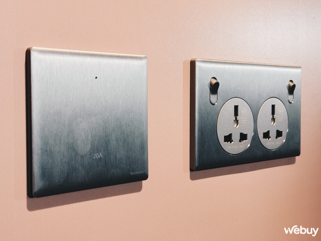 Schneider Electric ra mắt loạt ổ cắm và công tắc "sang-xịn-mịn" tại Việt Nam: Thiết kế siêu mỏng, chất liệu thép không gỉ- Ảnh 8. Schneider Electric ra mắt loạt ổ cắm và công tắc "sang-xịn-mịn" tại Việt Nam: Thiết kế siêu mỏng, chất liệu thép không gỉ- Ảnh 8.