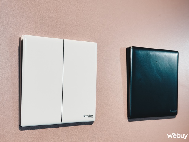 Schneider Electric ra mắt loạt ổ cắm và công tắc "sang-xịn-mịn" tại Việt Nam: Thiết kế siêu mỏng, chất liệu thép không gỉ- Ảnh 5. Schneider Electric ra mắt loạt ổ cắm và công tắc "sang-xịn-mịn" tại Việt Nam: Thiết kế siêu mỏng, chất liệu thép không gỉ- Ảnh 5.