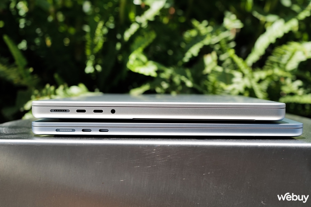 Mở hộp MacBook Air M4 Sky Blue chính hãng VN: Sắc xanh thanh thoát cho chiếc laptop gọn nhẹ mạnh mẽ nhất của Apple- Ảnh 18. Mở hộp MacBook Air M4 Sky Blue chính hãng VN: Sắc xanh thanh thoát cho chiếc laptop gọn nhẹ mạnh mẽ nhất của Apple- Ảnh 18.