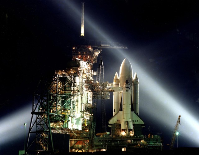 Ngày này năm xưa, NASA phóng tàu vũ trụ - và lần đầu tiên, nó quay về để... bay tiếp- Ảnh 1. Ngày này năm xưa, NASA phóng tàu vũ trụ - và lần đầu tiên, nó quay về để... bay tiếp- Ảnh 1.