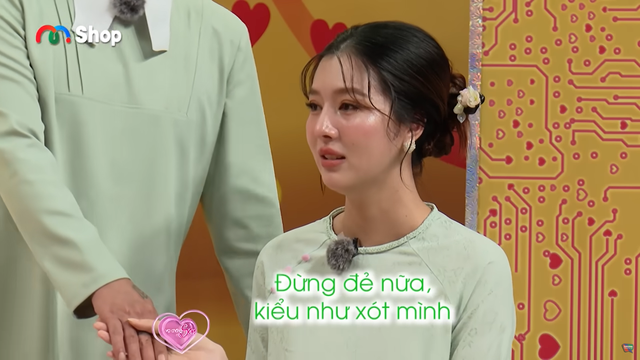 Vợ kém 17 tuổi của nam ca sĩ Việt nổi tiếng bật khóc khi nhắc về hôn nhân- Ảnh 2. Vợ kém 17 tuổi của nam ca sĩ Việt nổi tiếng bật khóc khi nhắc về hôn nhân- Ảnh 2.