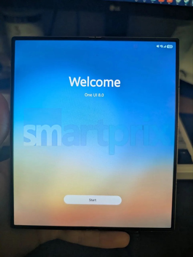 One UI 7 chưa triển khai xong, One UI 8 đã có ảnh trên tay: Dựa trên Android 16, sẽ cài sẵn trên Galaxy Z Fold7 và Z Flip7- Ảnh 1. One UI 7 chưa triển khai xong, One UI 8 đã có ảnh trên tay: Dựa trên Android 16, sẽ cài sẵn trên Galaxy Z Fold7 và Z Flip7- Ảnh 1.