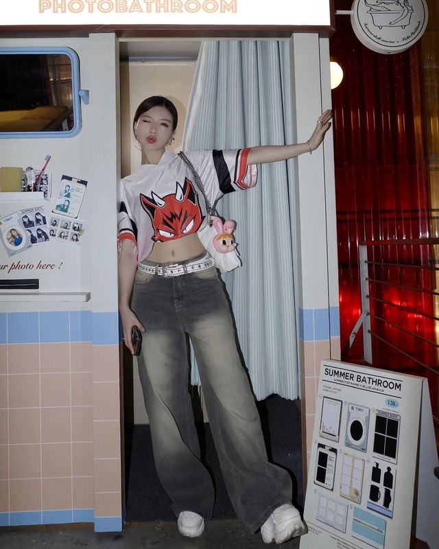 5 kiểu quần jeans tưởng đẹp mà phá dáng, mặc sai bạn xấu đi chục lần- Ảnh 10. 5 kiểu quần jeans tưởng đẹp mà phá dáng, mặc sai bạn xấu đi chục lần- Ảnh 10.