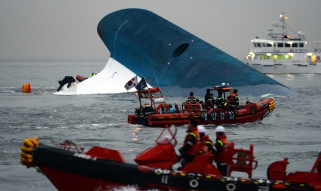 11 năm sau thảm kịch chìm phà Sewol: 304 sinh mạng mãi ra đi và những vết cắt đau đớn không thể nguôi ngoai- Ảnh 1. 11 năm sau thảm kịch chìm phà Sewol: 304 sinh mạng mãi ra đi và những vết cắt đau đớn không thể nguôi ngoai- Ảnh 1.