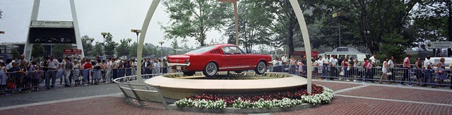 Tại sao Ford Mustang, chiếc xe được giới thiệu tại một hội chợ lại có thể định hình lại cả nền công nghiệp ô tô Hoa Kỳ?- Ảnh 2. Tại sao Ford Mustang, chiếc xe được giới thiệu tại một hội chợ lại có thể định hình lại cả nền công nghiệp ô tô Hoa Kỳ?- Ảnh 2.