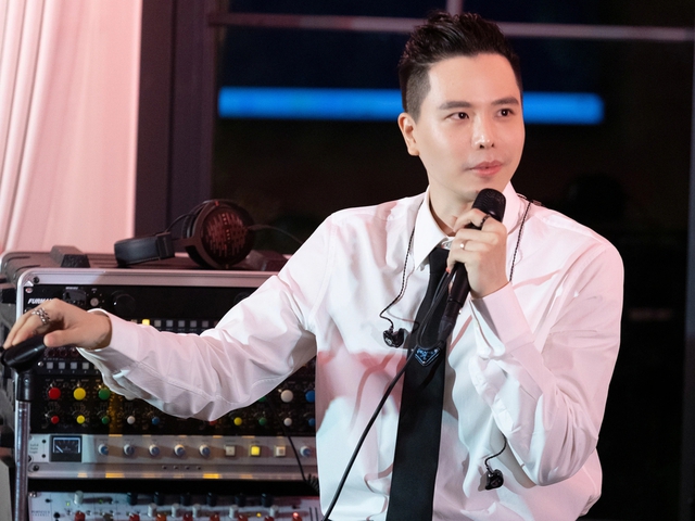 Sao Việt xuất thân giàu có, muốn làm cầu thủ lại thi đỗ thủ khoa 1 trường đại học top đầu- Ảnh 2. Sao Việt xuất thân giàu có, muốn làm cầu thủ lại thi đỗ thủ khoa 1 trường đại học top đầu- Ảnh 2.