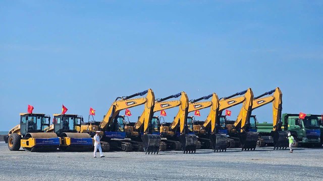 Hình hài siêu đô thị của Vingroup: Kết nối đường sắt đô thị tốc độ 250km/h, loạt công trình chưa từng có - Ảnh 10. Hình hài siêu đô thị của Vingroup: Kết nối đường sắt đô thị tốc độ 250km/h, loạt công trình chưa từng có - Ảnh 10.