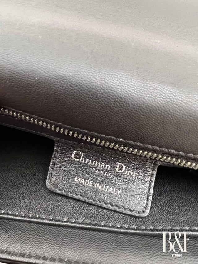 Đồ hiệu Made in China: Pha dắt mũi mang tầm quốc tế, người giàu không tin, vậy ai tin?- Ảnh 17.