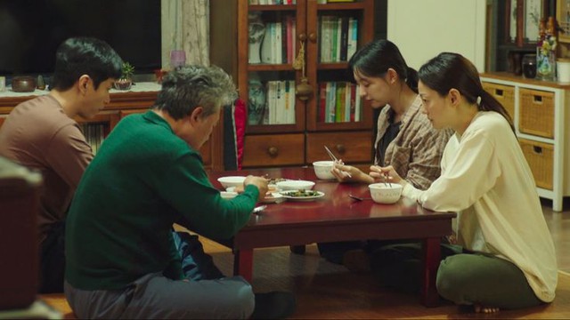Bố chồng lương hưu 50 triệu mỗi lần say rượu lại nói đúng 1 vấn đề "nhạy cảm", con dâu run lên khi tìm ra sự thật- Ảnh 1.