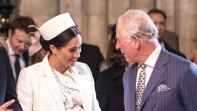 Meghan Markle gửi quà cho Vua Charles: Nỗ lực "xây lại cầu nối" với Hoàng gia?- Ảnh 1. Meghan Markle gửi quà cho Vua Charles: Nỗ lực "xây lại cầu nối" với Hoàng gia?- Ảnh 1.