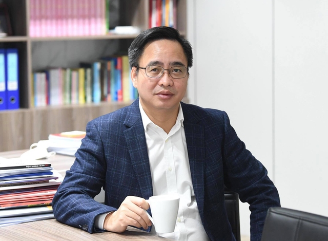 NSND Quốc Hưng và dàn NSƯT, ca sĩ trẻ quy tụ tại chương trình nghệ thuật "Khúc ca khải hoàn"- Ảnh 1. NSND Quốc Hưng và dàn NSƯT, ca sĩ trẻ quy tụ tại chương trình nghệ thuật "Khúc ca khải hoàn"- Ảnh 1.
