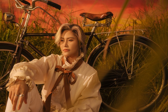 Vicky Nhung "bắt tay" Đông Thiên Đức ra MV đậm chất điện ảnh- Ảnh 3. Vicky Nhung "bắt tay" Đông Thiên Đức ra MV đậm chất điện ảnh- Ảnh 3.