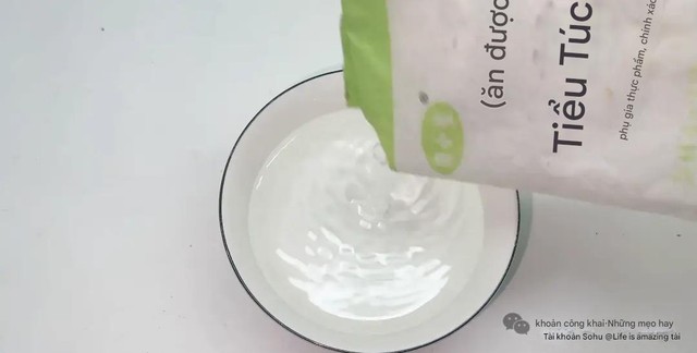 5 phút vệ sinh quạt điện không cần tháo khung, phụ nữ cũng làm "ngon lành", sạch bong như mới- Ảnh 1. 5 phút vệ sinh quạt điện không cần tháo khung, phụ nữ cũng làm "ngon lành", sạch bong như mới- Ảnh 1.